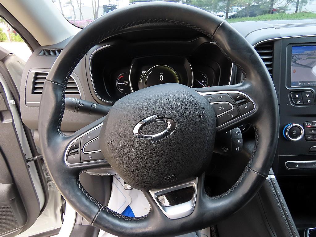 SAMSUNG QM6 - Vista 8