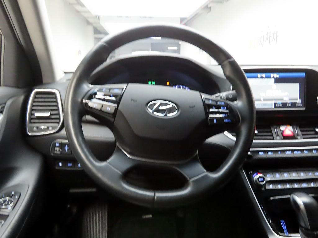 HYUNDAI Grandeur - Vista 7