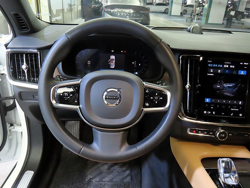 Volvo S90 - Vista 8