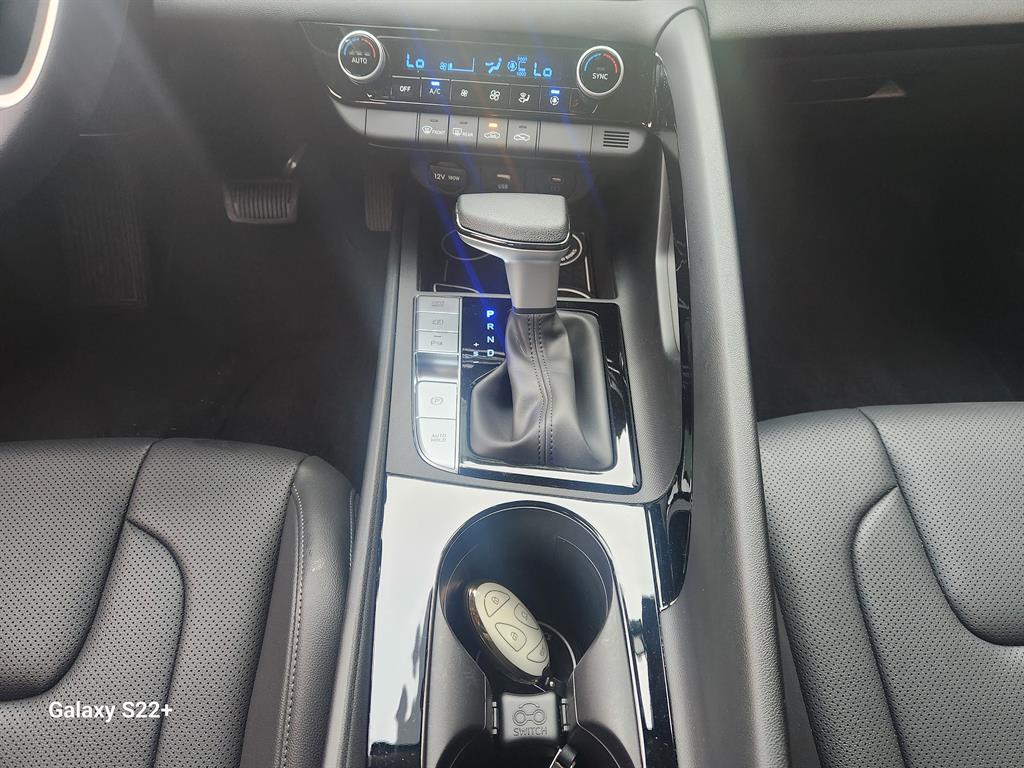 HYUNDAI Avante - Vista 12