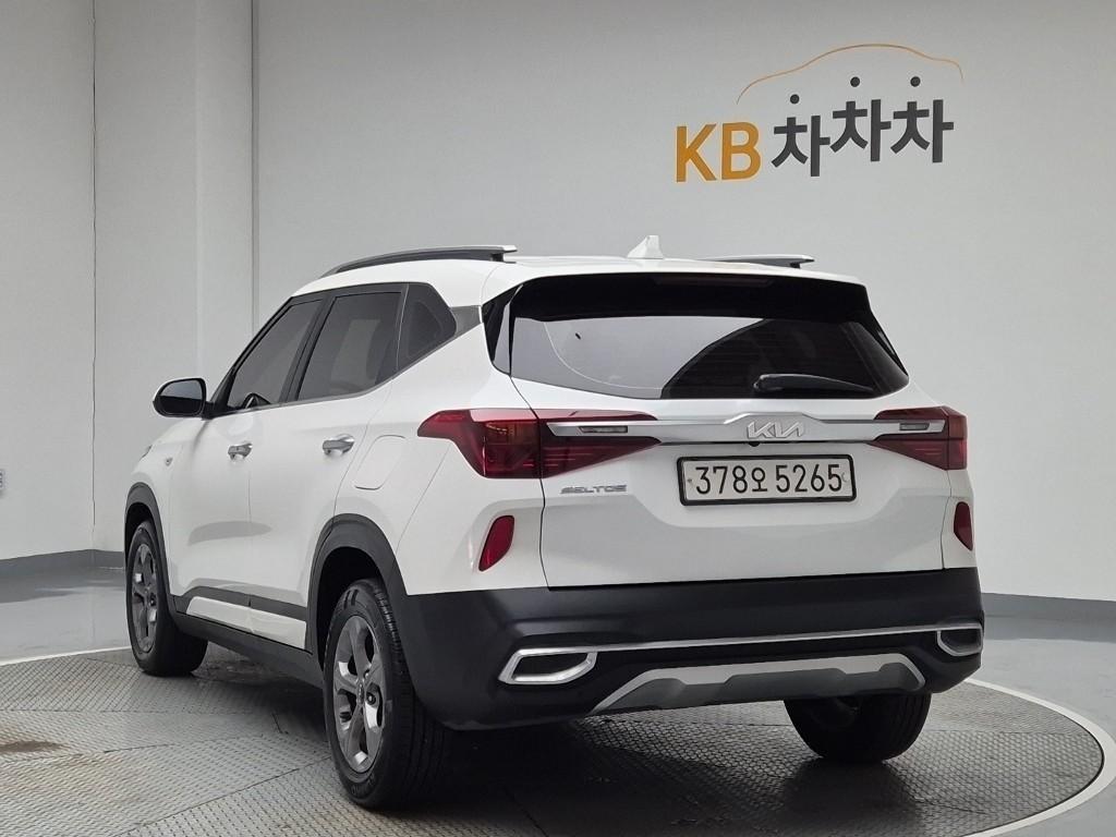 KIA Seltos - Vista 2