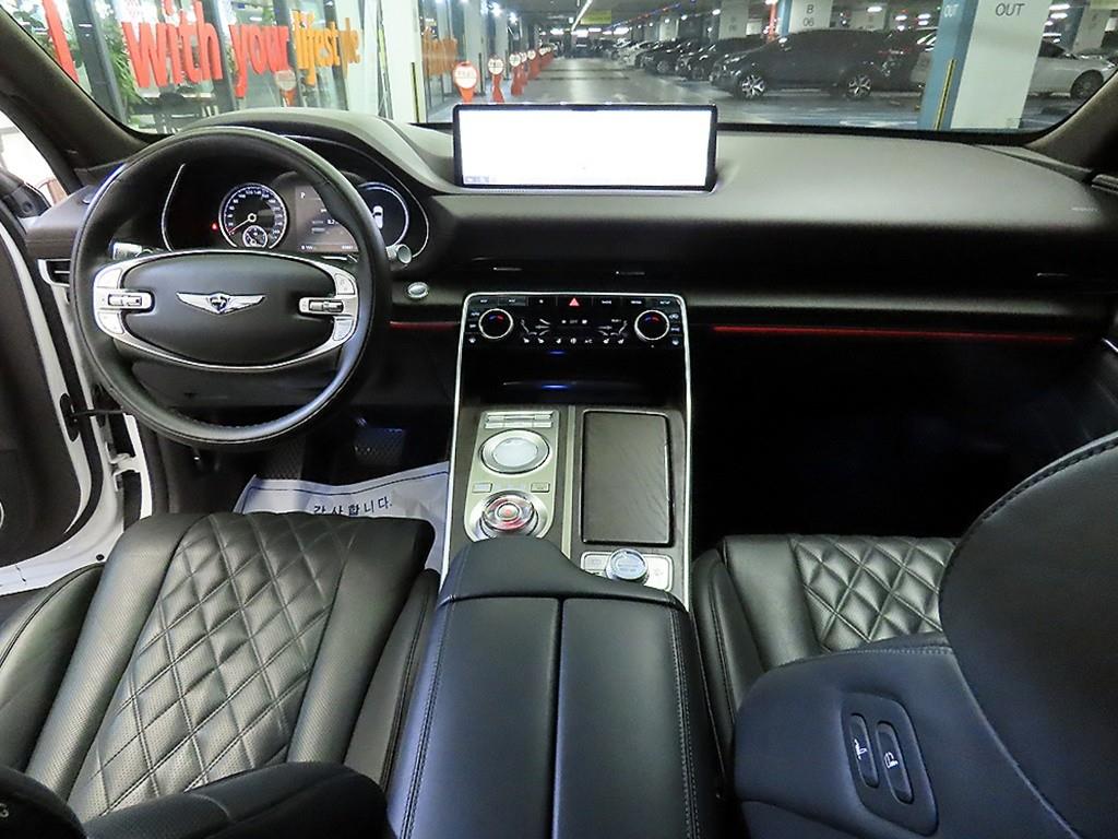 Genesis GV80 - Vista 10