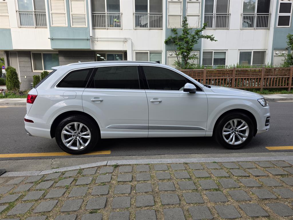 Audi Q7 - Vista 4