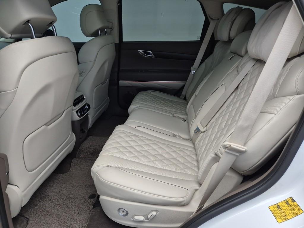 Genesis GV80 - Vista 12