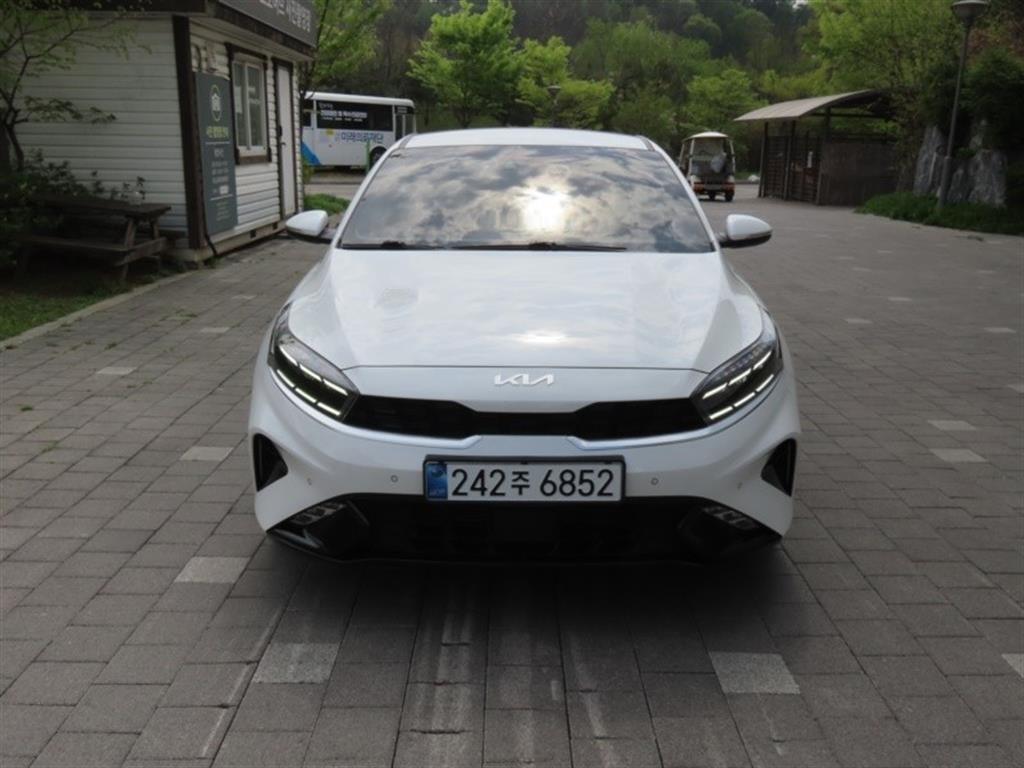 KIA K3 2024 Blanco - Importación desde Corea - HF Imports Iquique - Foto 1