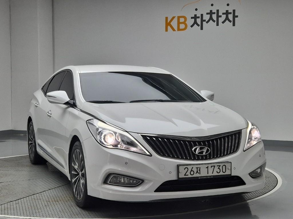 HYUNDAI Grandeur - Vista 4
