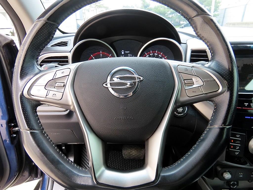 Ssangyong Tivoli - Vista 8