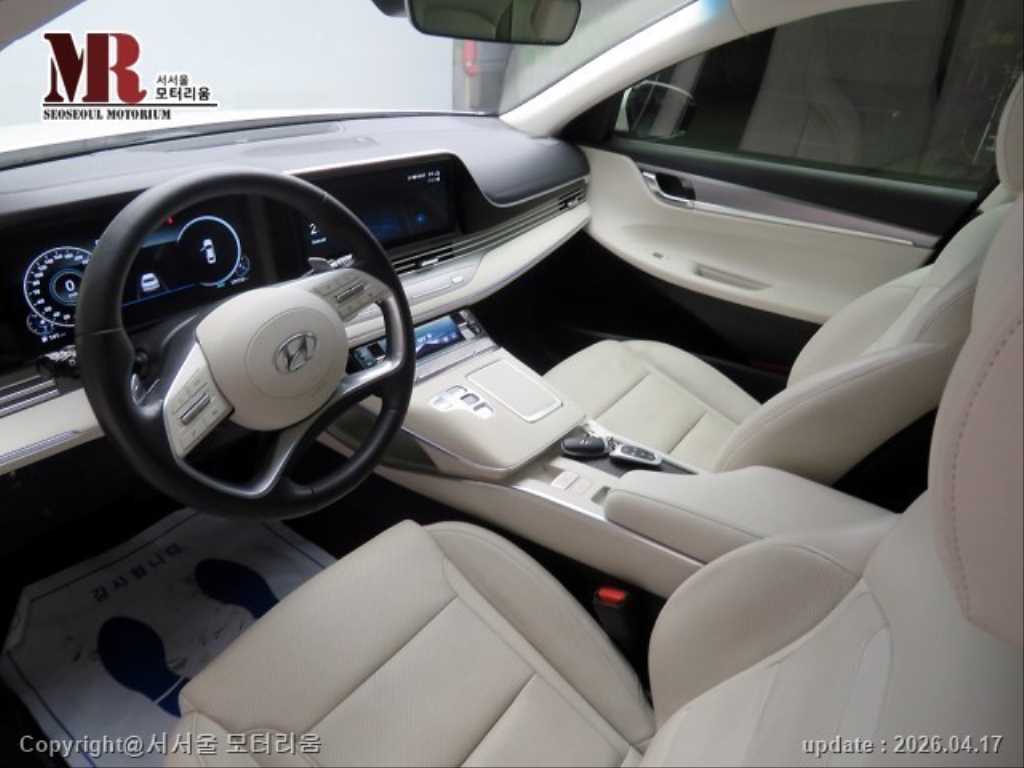 HYUNDAI Grandeur - Vista 7