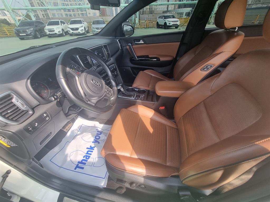 KIA Sportage - Vista 11