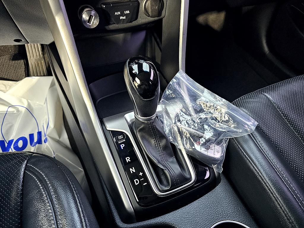 HYUNDAI i30 2016 Blanco - Importación desde Corea - HF Imports Iquique - Foto 17