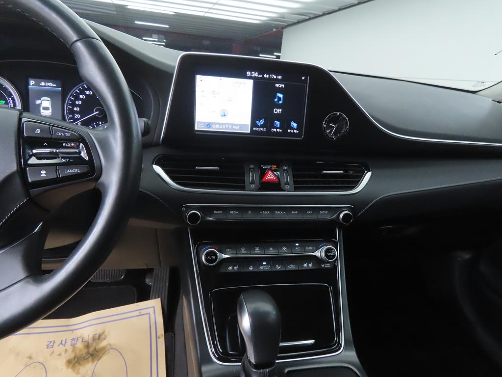 HYUNDAI Grandeur - Vista 10