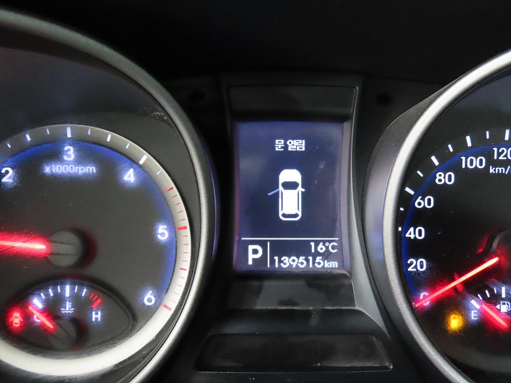 HYUNDAI Santa Fe - Vista 8