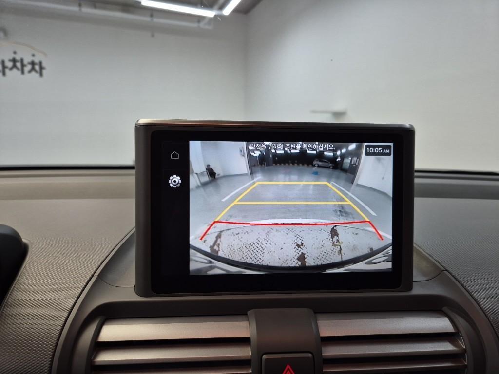 HYUNDAI Casper - Vista 10