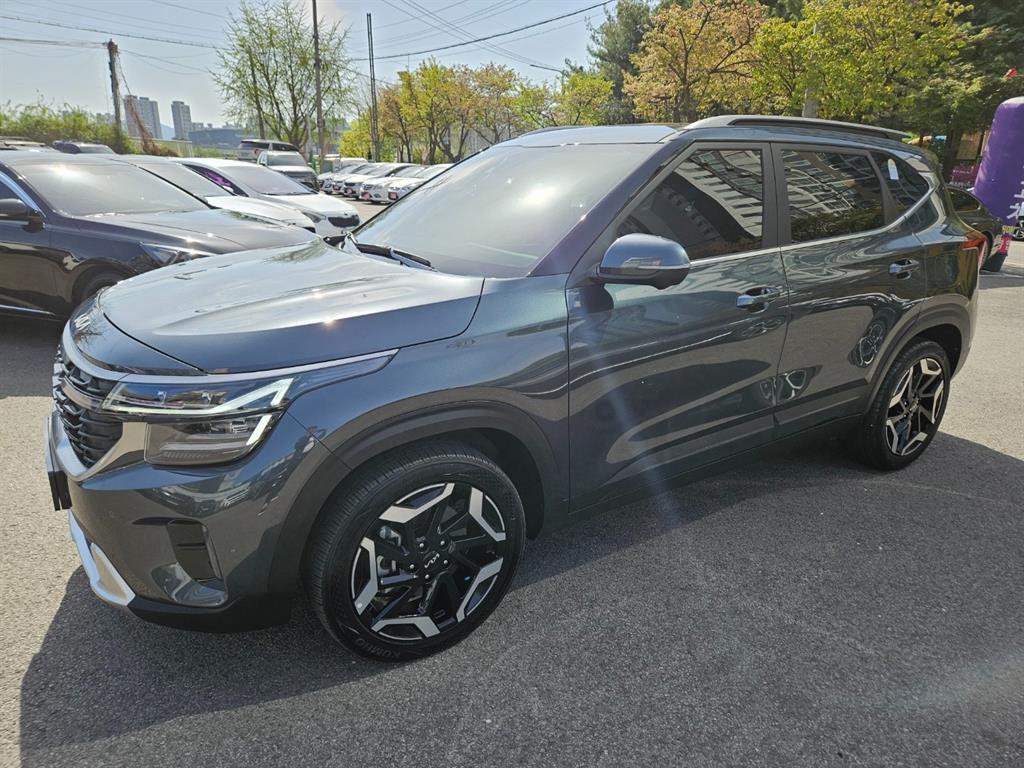 KIA Seltos - Vista 2