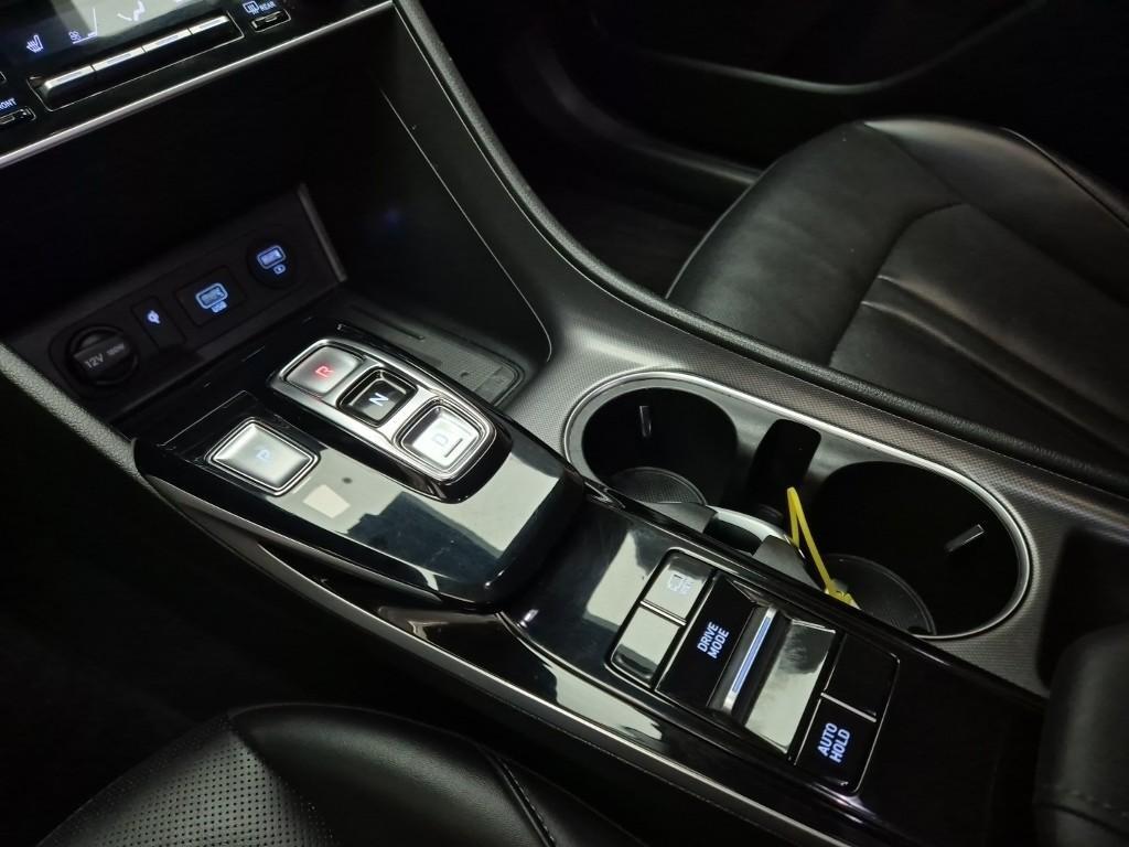 HYUNDAI Sonata - Vista 8