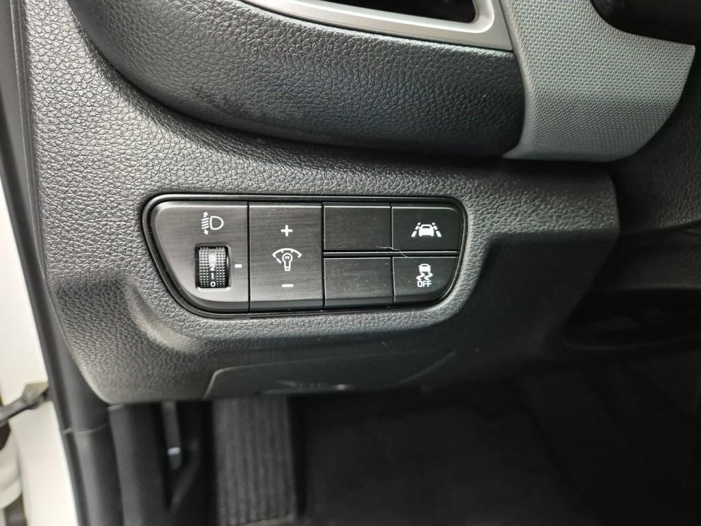 KIA Seltos 2023 Blanco - Importación desde Corea - HF Imports Iquique - Foto 17