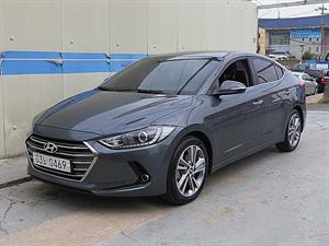 HYUNDAI Avante - Vista 4