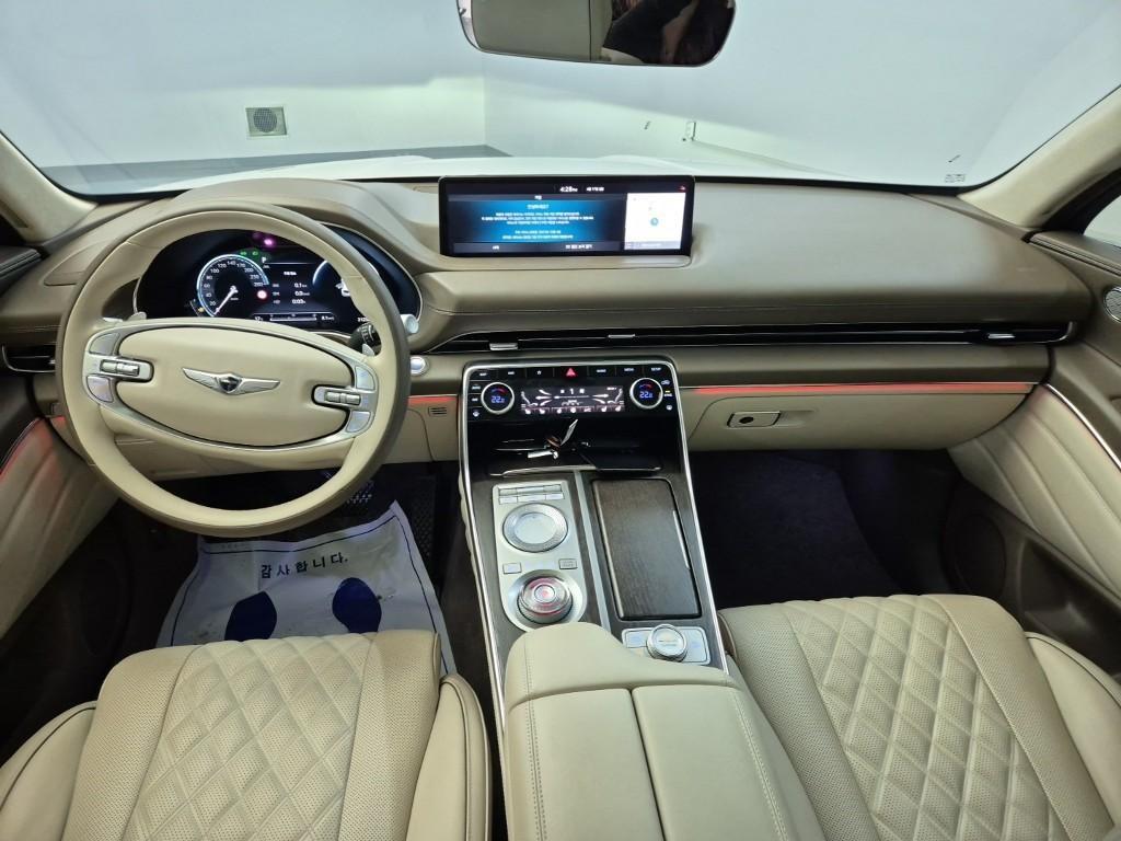 Genesis GV80 - Vista 7