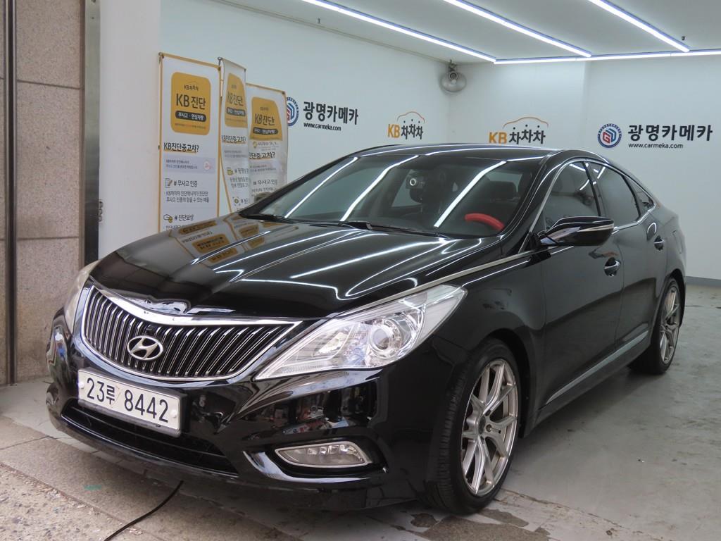 HYUNDAI Grandeur - Vista 2