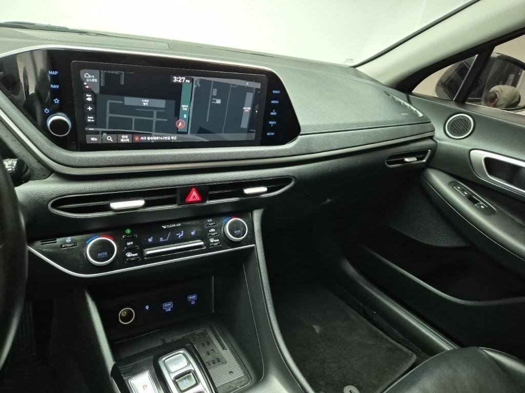 HYUNDAI Sonata - Vista 10