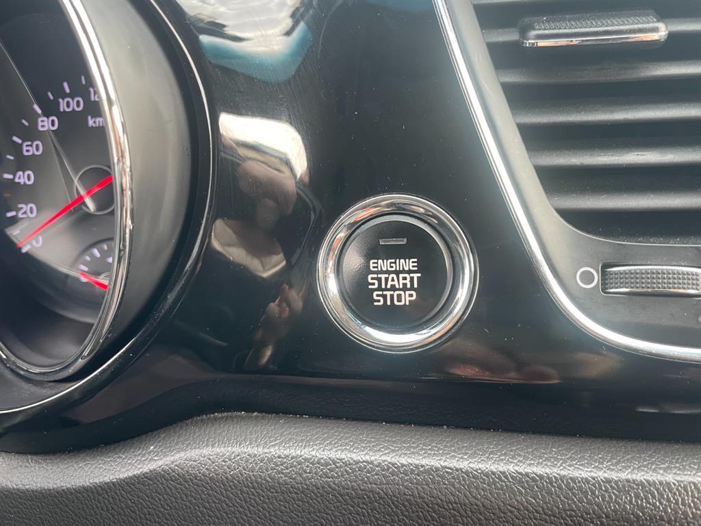 KIA Carnival 2016 Blanco - Importación desde Corea - HF Imports Iquique - Foto 13