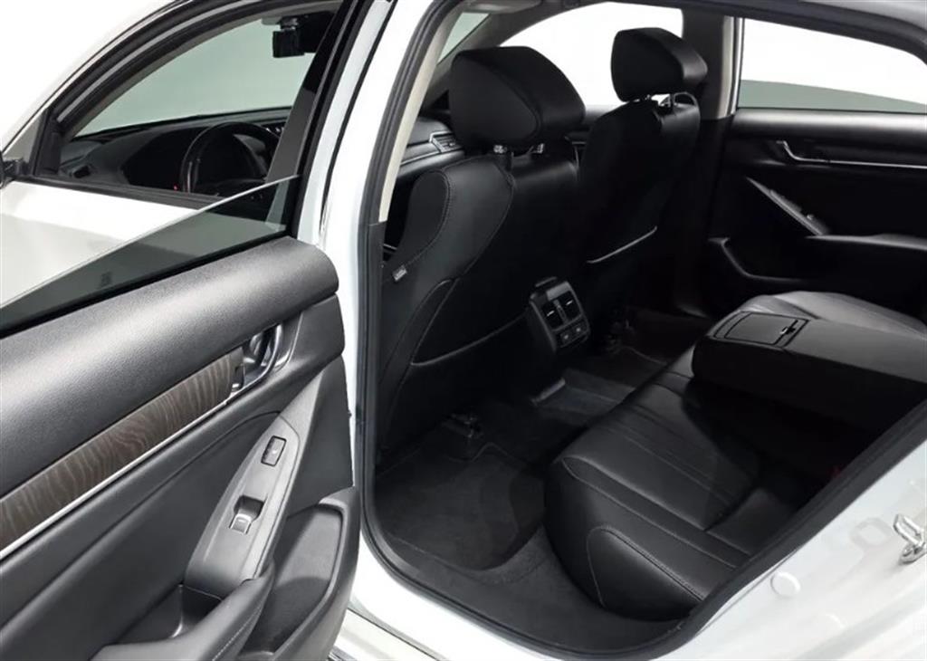 Honda Accord - Vista 12