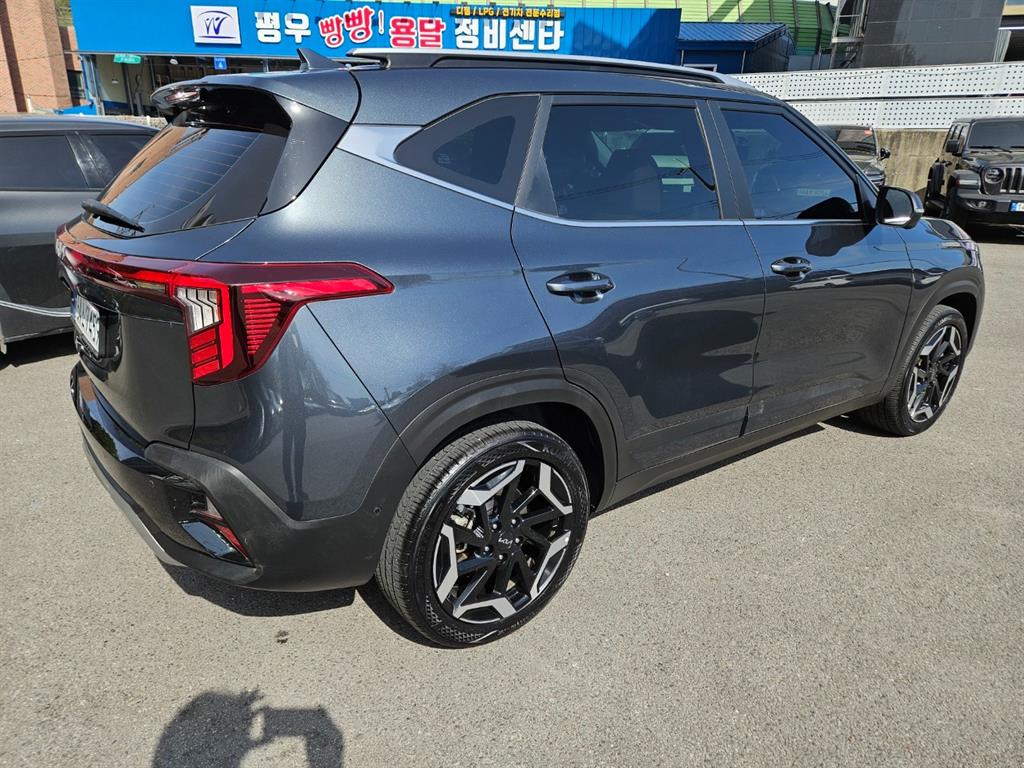 KIA Seltos - Vista 5