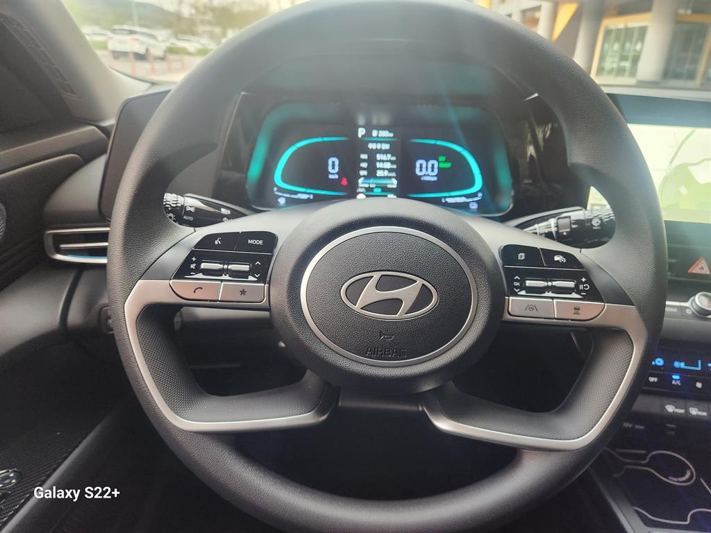HYUNDAI Avante 2026 Blanco - Importación desde Corea - HF Imports Iquique - Foto 13