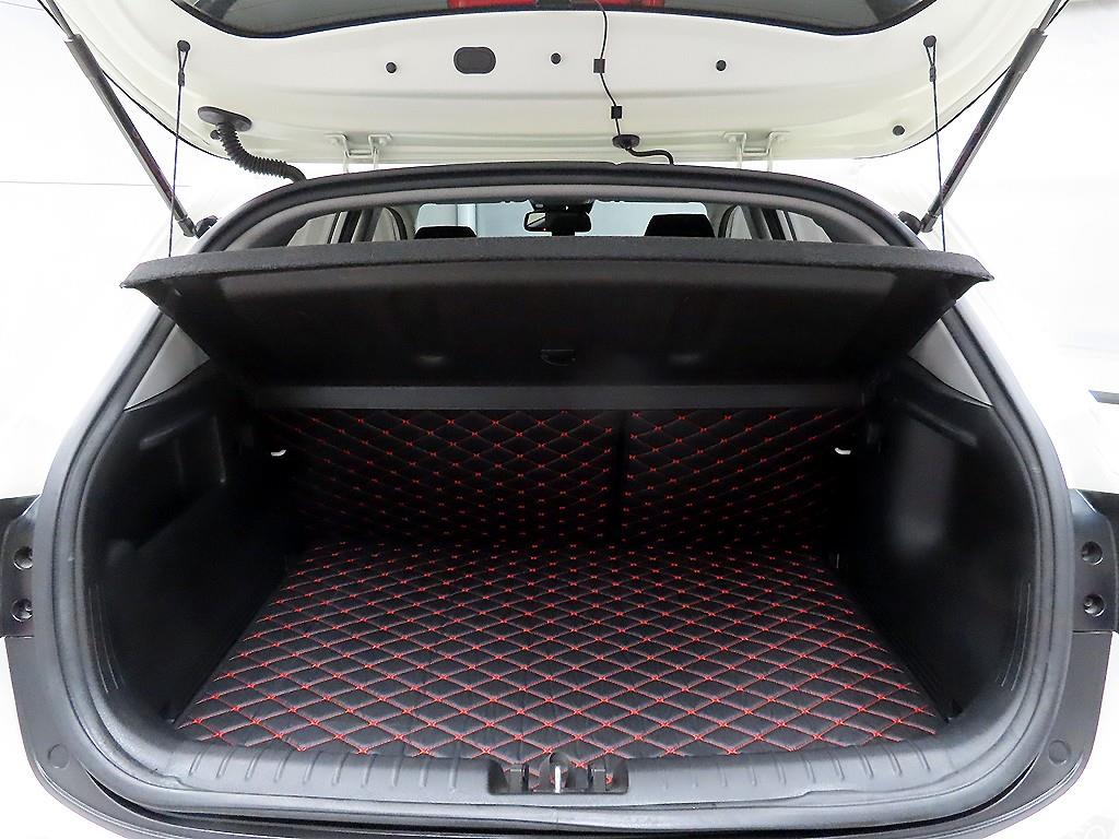 KIA Stonic 2019 Blanco - Importación desde Corea - HF Imports Iquique - Foto 17