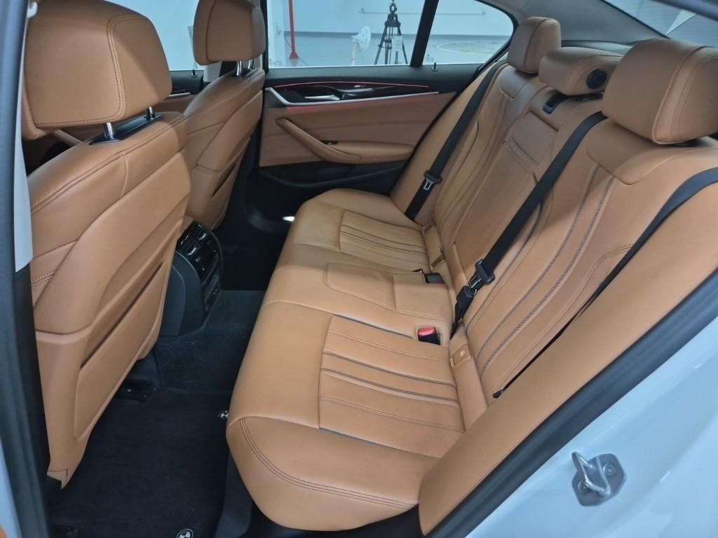 BMW 5 Series - Vista 12