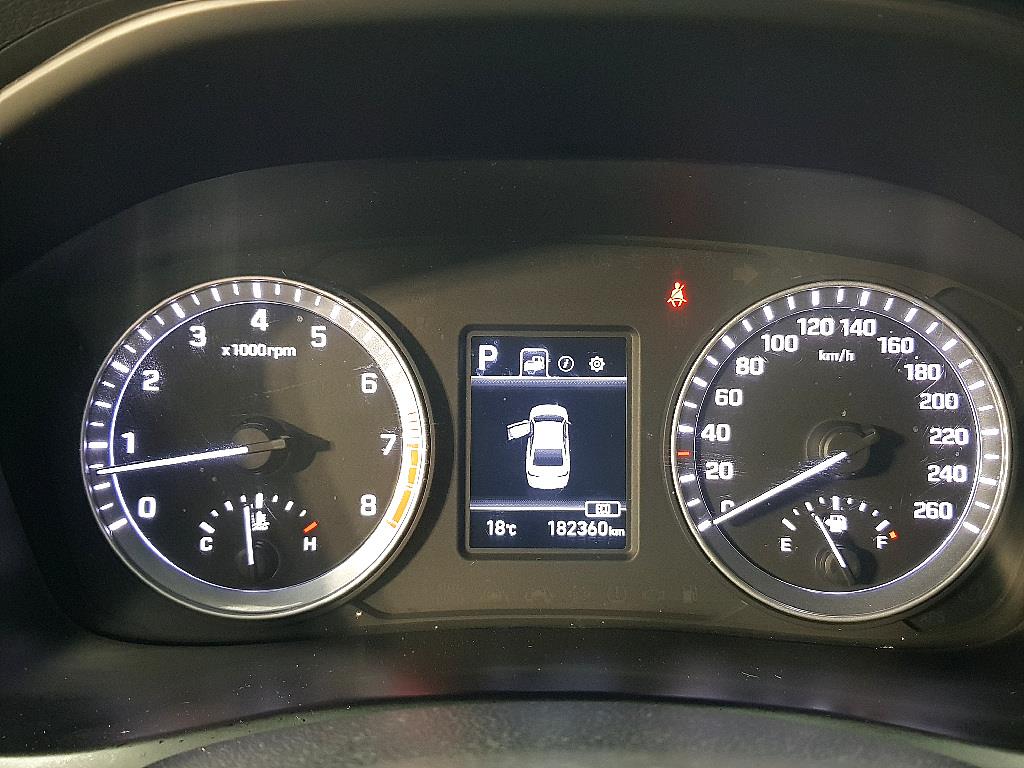 HYUNDAI Sonata - Vista 7
