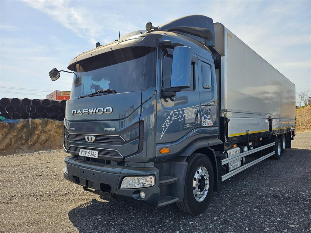 medium and large cargo truck 2022 Azul - Importación desde Corea - HF Imports Iquique - Foto 1