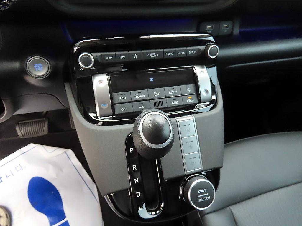 HYUNDAI Casper - Vista 10