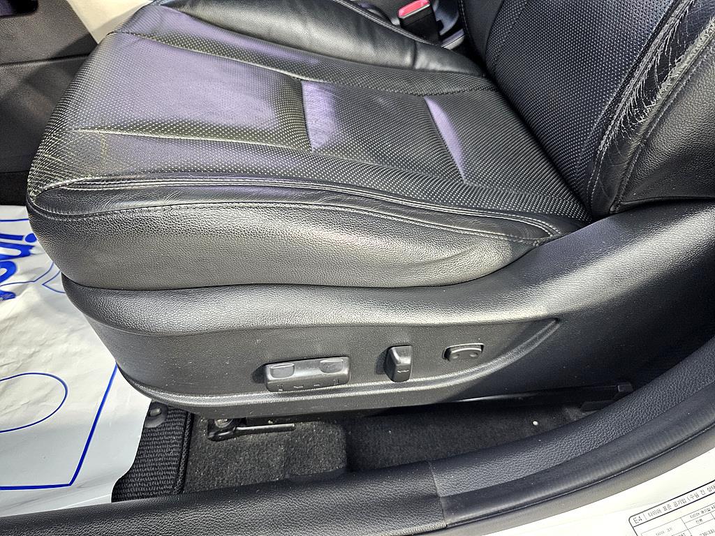 HYUNDAI i30 2016 Blanco - Importación desde Corea - HF Imports Iquique - Foto 15