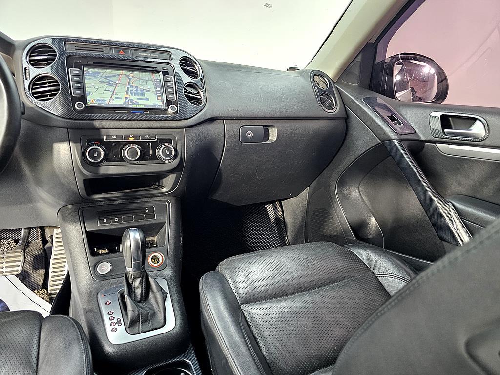 Volkswagen Tiguan - Vista 10