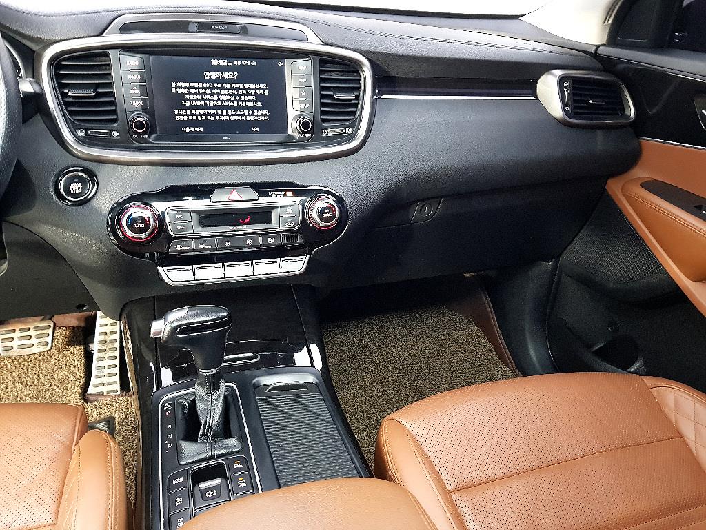 KIA Sorento - Vista 10