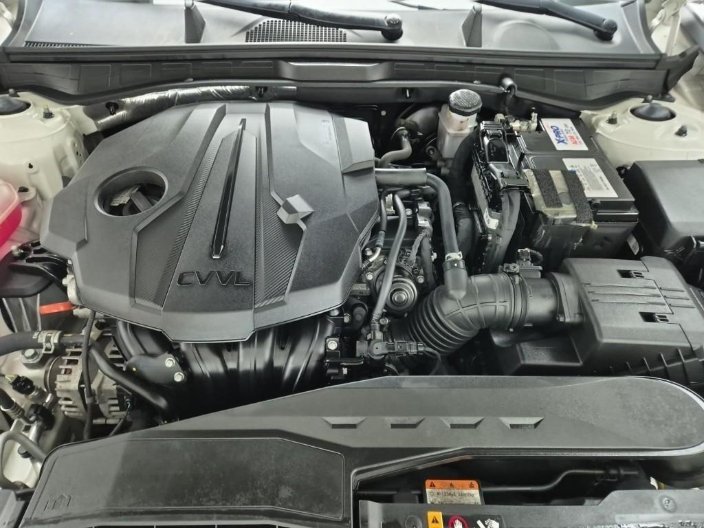 HYUNDAI Sonata - Vista 5