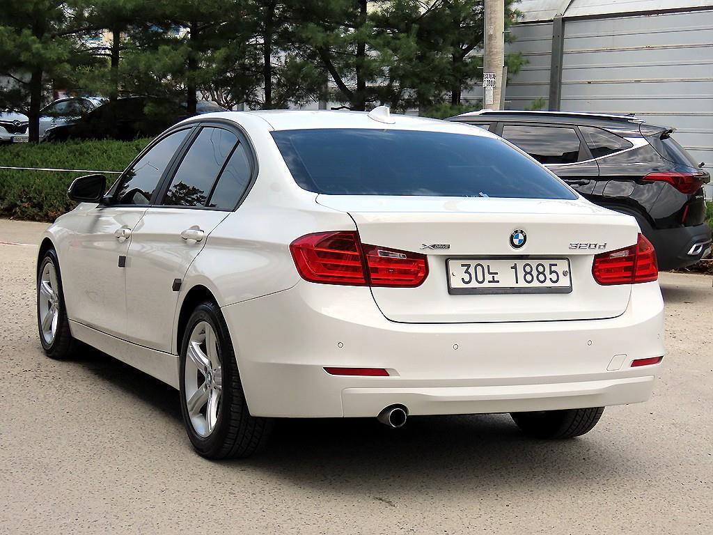 BMW 3 series - Vista 3