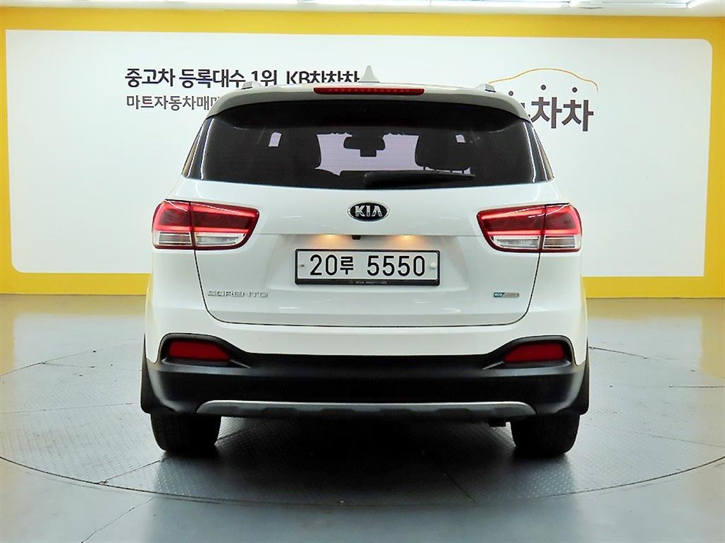 KIA Sorento - Vista 3