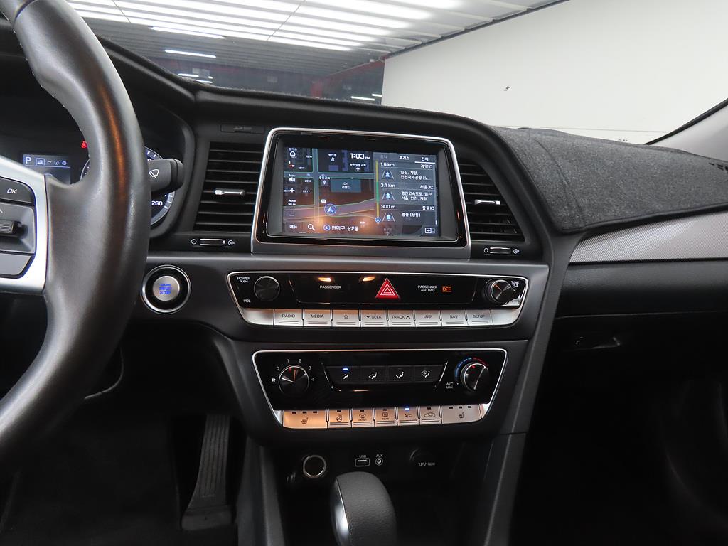 HYUNDAI Sonata - Vista 10