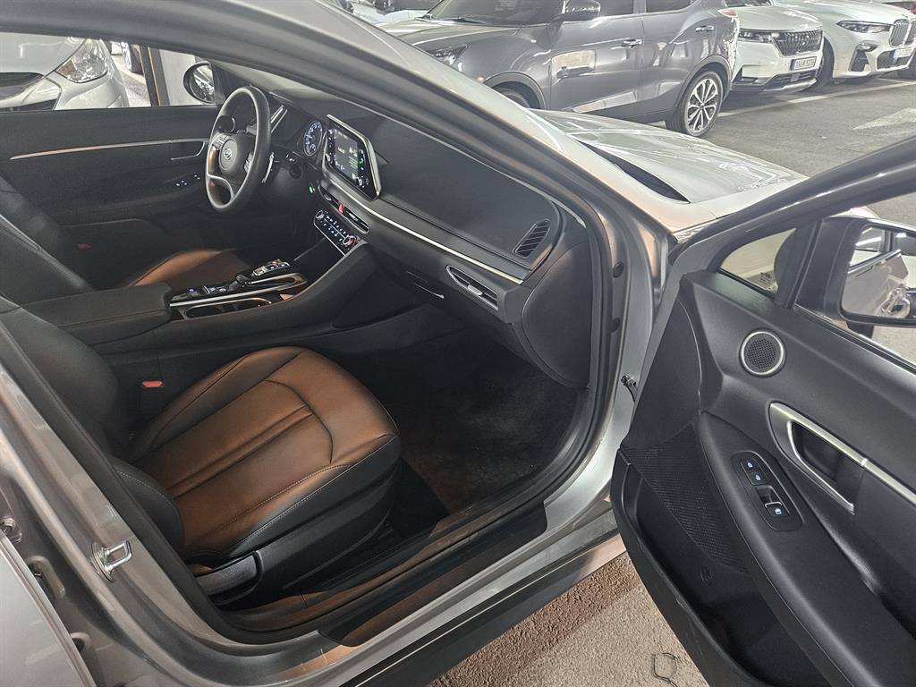 HYUNDAI Sonata - Vista 7