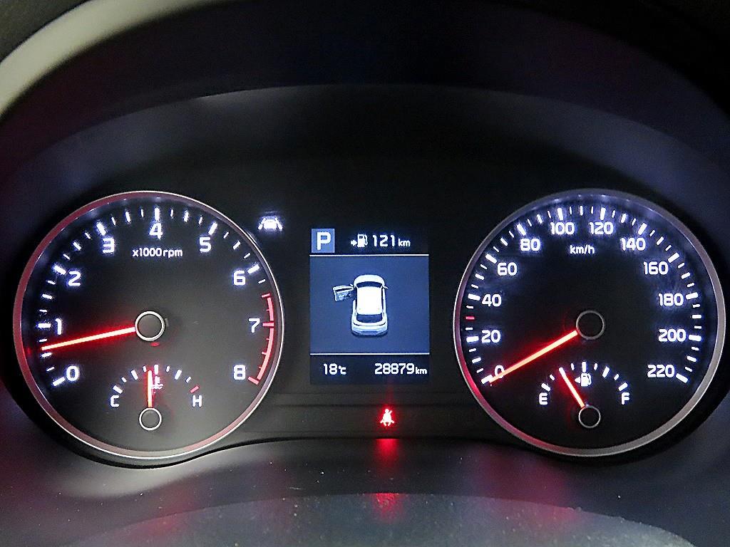 KIA Stonic - Vista 8