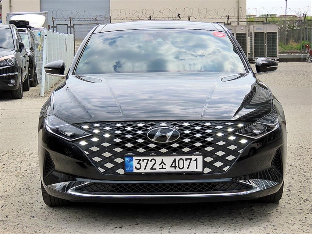 HYUNDAI Grandeur 2023 Negro - Importación desde Corea - HF Imports Iquique - Foto 1