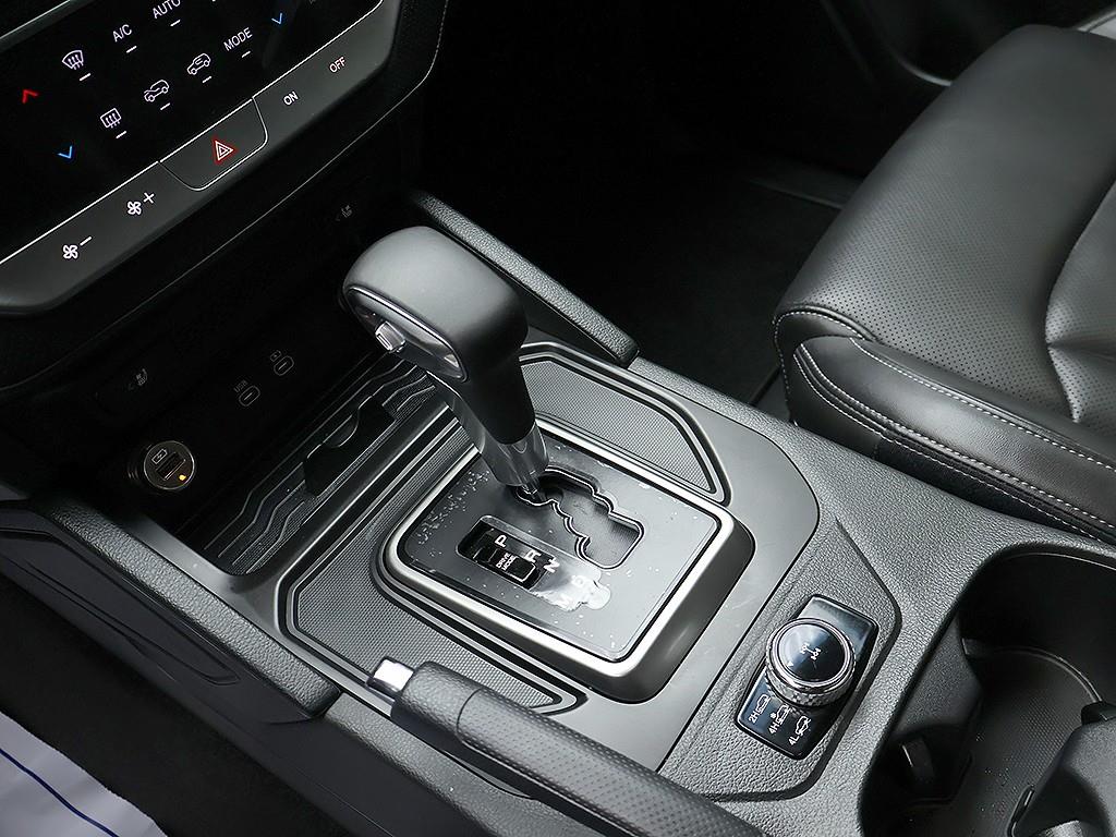 Ssangyong Rexton 2025 the color of pearl - Importación desde Corea - HF Imports Iquique - Foto 10