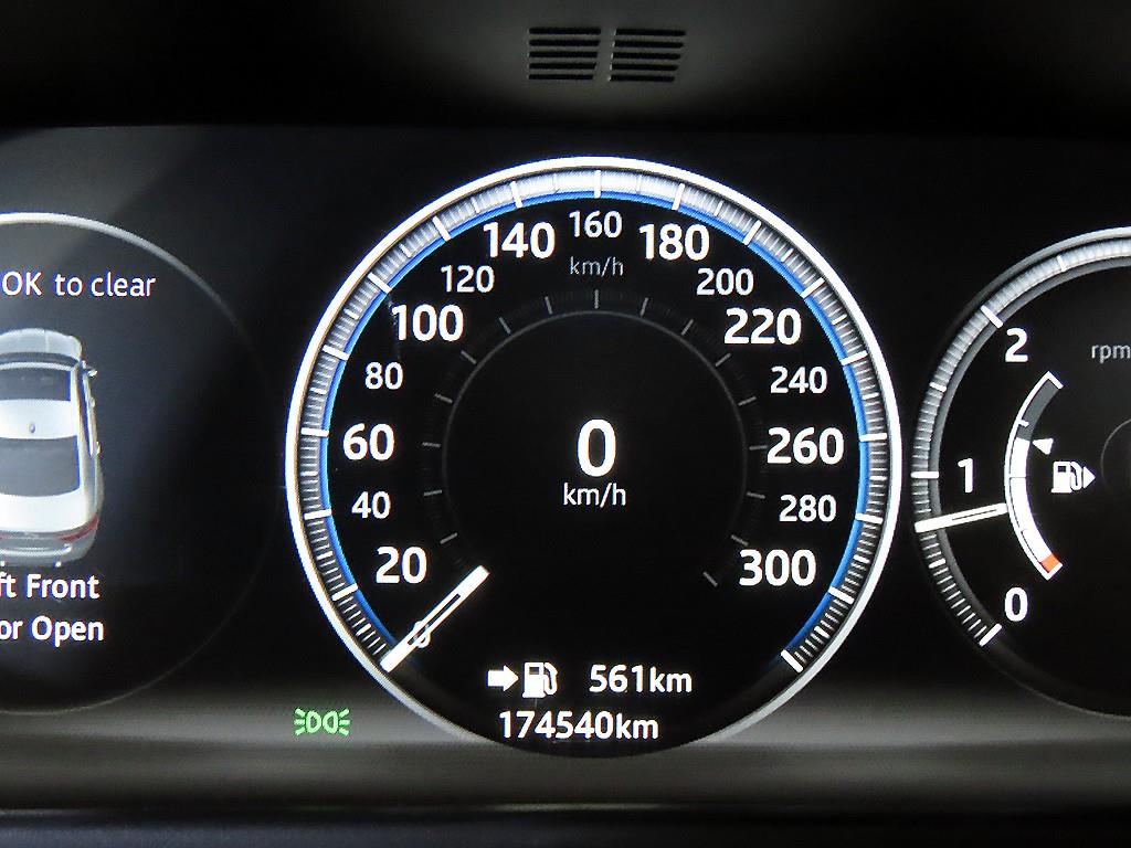 Jaguar XF - Vista 9