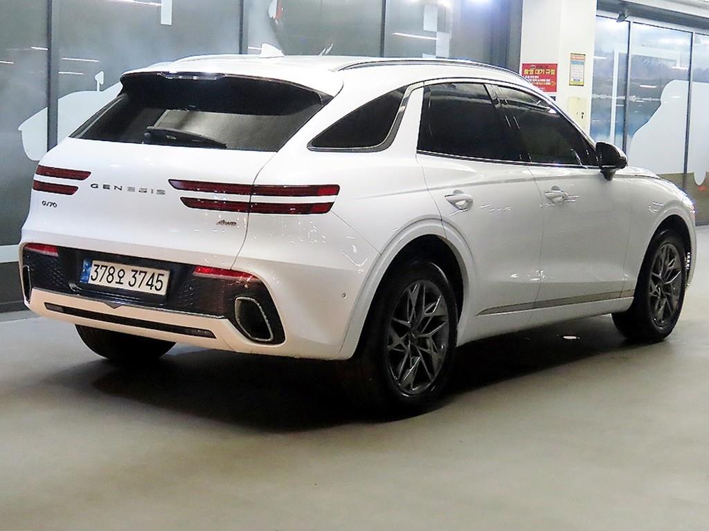 Genesis GV70 - Vista 4
