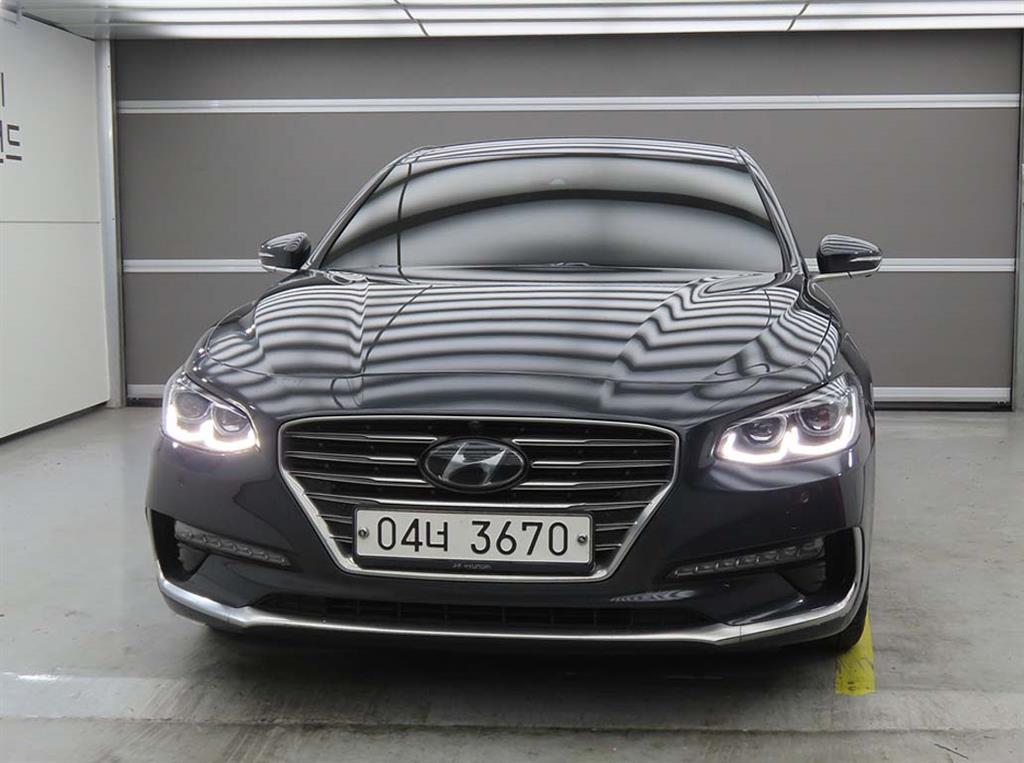 HYUNDAI Grandeur - Vista 2