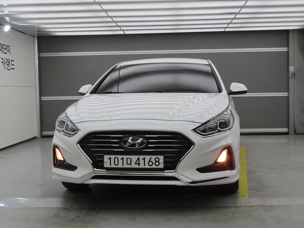 HYUNDAI Sonata - Vista 2