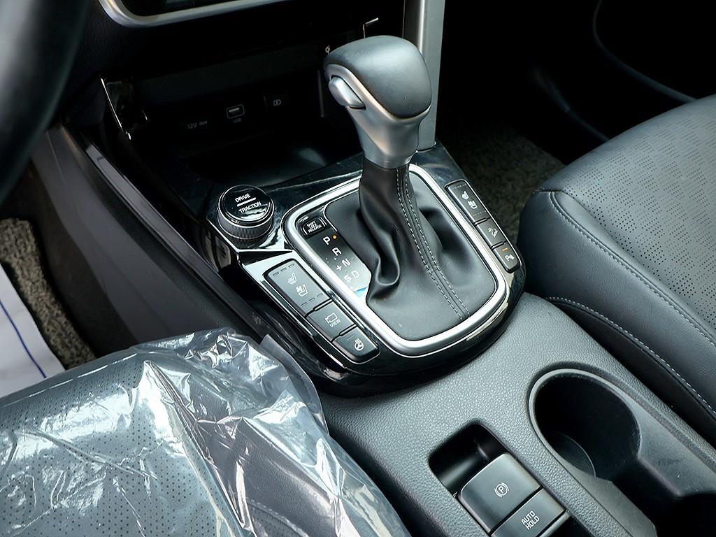 KIA Seltos 2022 Blanco - Importación desde Corea - HF Imports Iquique - Foto 7