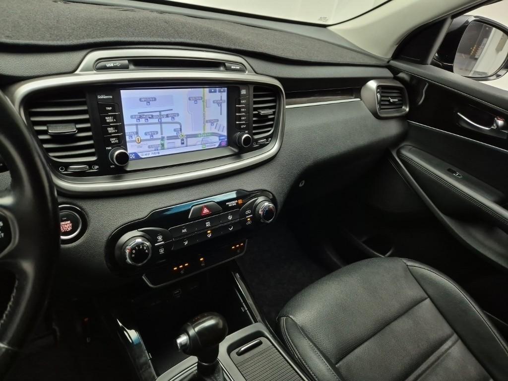 KIA Sorento - Vista 10